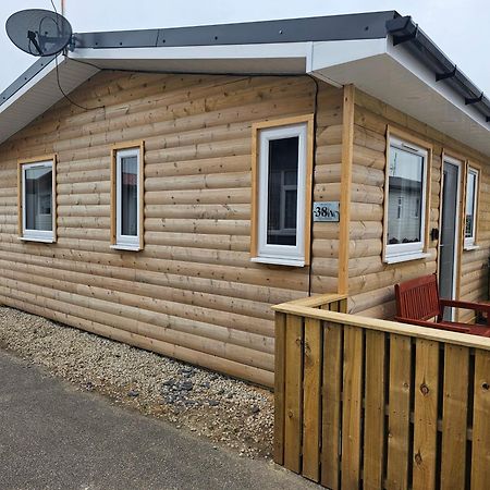 Beautiful & Stunning 1-Bed Chalet In Bridlington Exterior photo