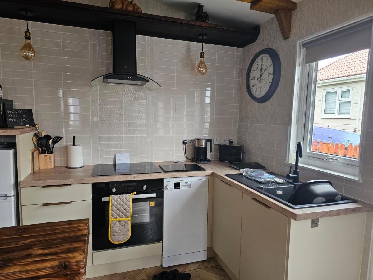 Beautiful & Stunning 1-Bed Chalet In Bridlington Exterior photo